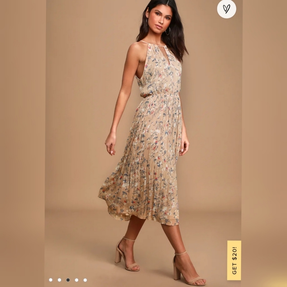 Lulu's Beat of the Music Beige Floral Print Pleated Midi Dress. Size large